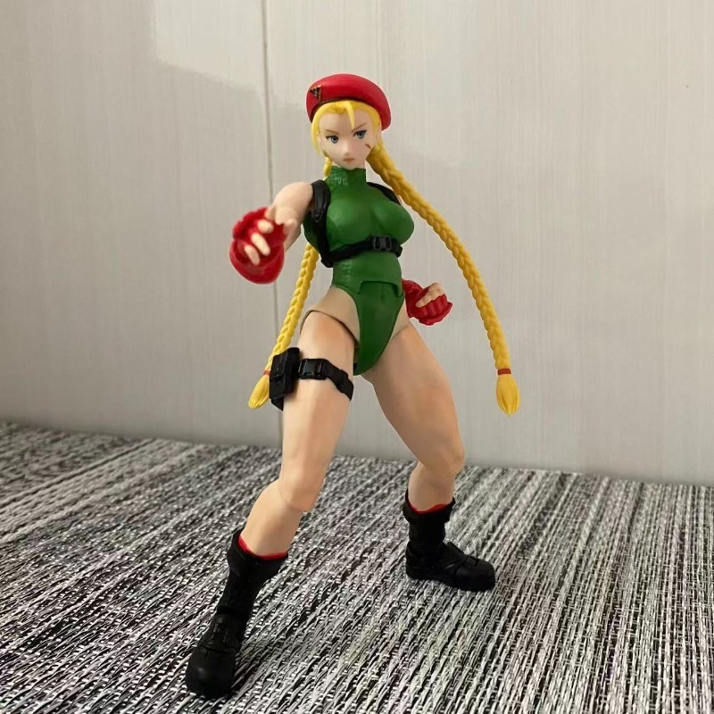 En stock, figurine d'action or - Bandai Tamashii Nations S.H.Figuarts avis et prix