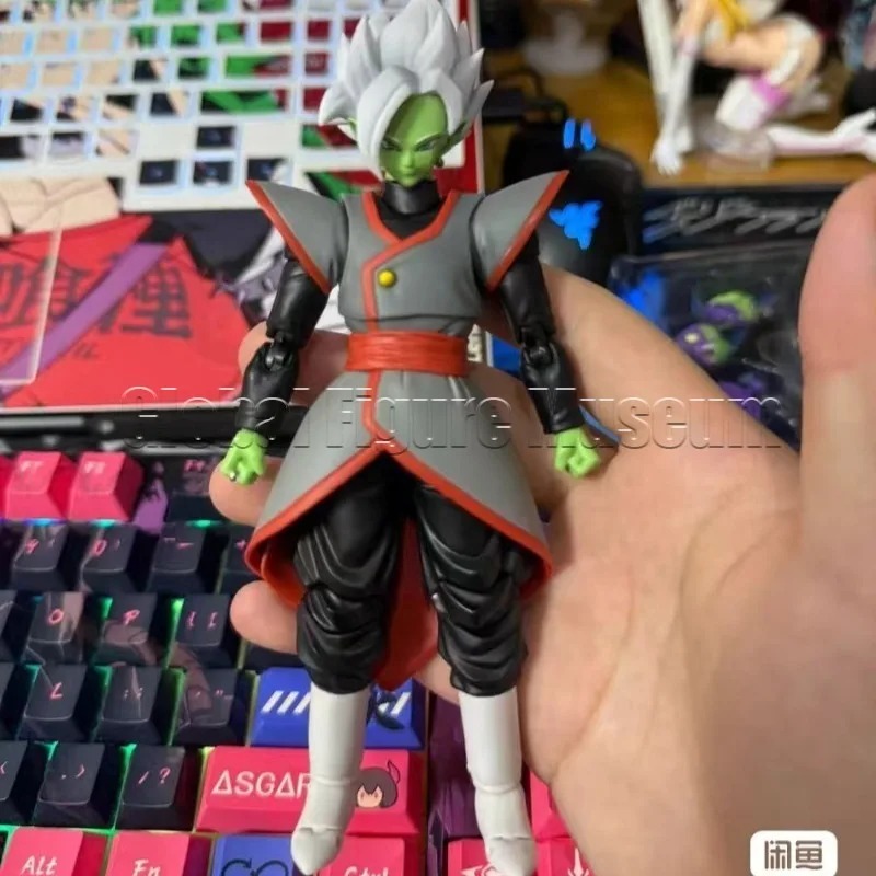 En stock Bandai S.H.Figuarts S - Bandai Tamashii Nations S.H.Figuarts avis et prix